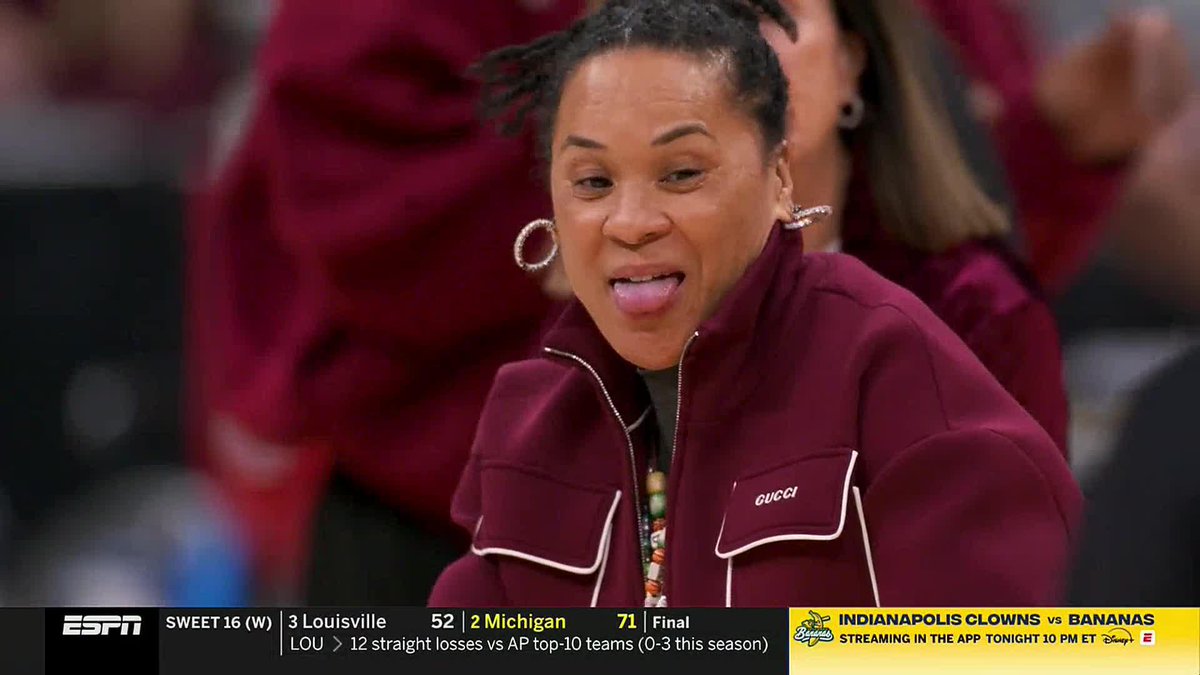 "That's the Ta'Niya Latson I know. If she do that every night, I don't see nobody stopping us." - R A V E N #MarchMadness x 🎥 ESPN / South Carolina Women's Basketball