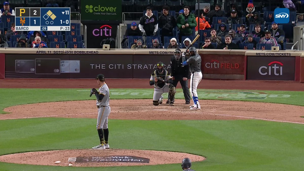 LUIS ROBERT JR. WALK-OFF HOMER