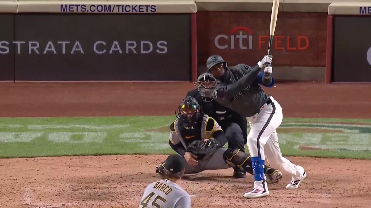 Luis Robert Jr.'s first Mets homer was a walk-off 😤