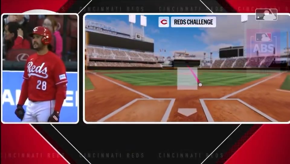 Absolutely electric lmao CB Buckner noticeably annoyed when he tapped the 2nd time only to be wrong again and listen to 40,000 people cheer for his incompetence 😂