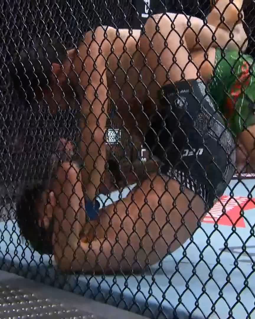 MUSAYEV CUTS BAHAMONDES RIGHT AFTER!! 🤯 [ #UFCSeattle | Tofiq Musayev | LIVE on Paramount+ ]