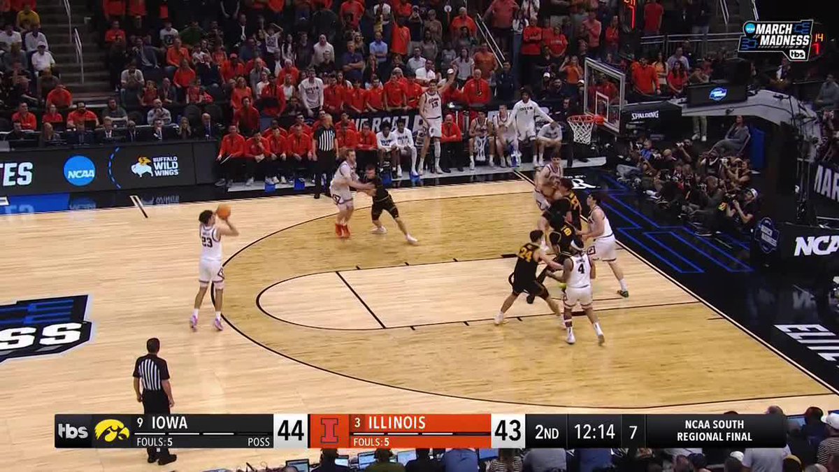 brb gonna watch this Keaton Wagler stepback for a while