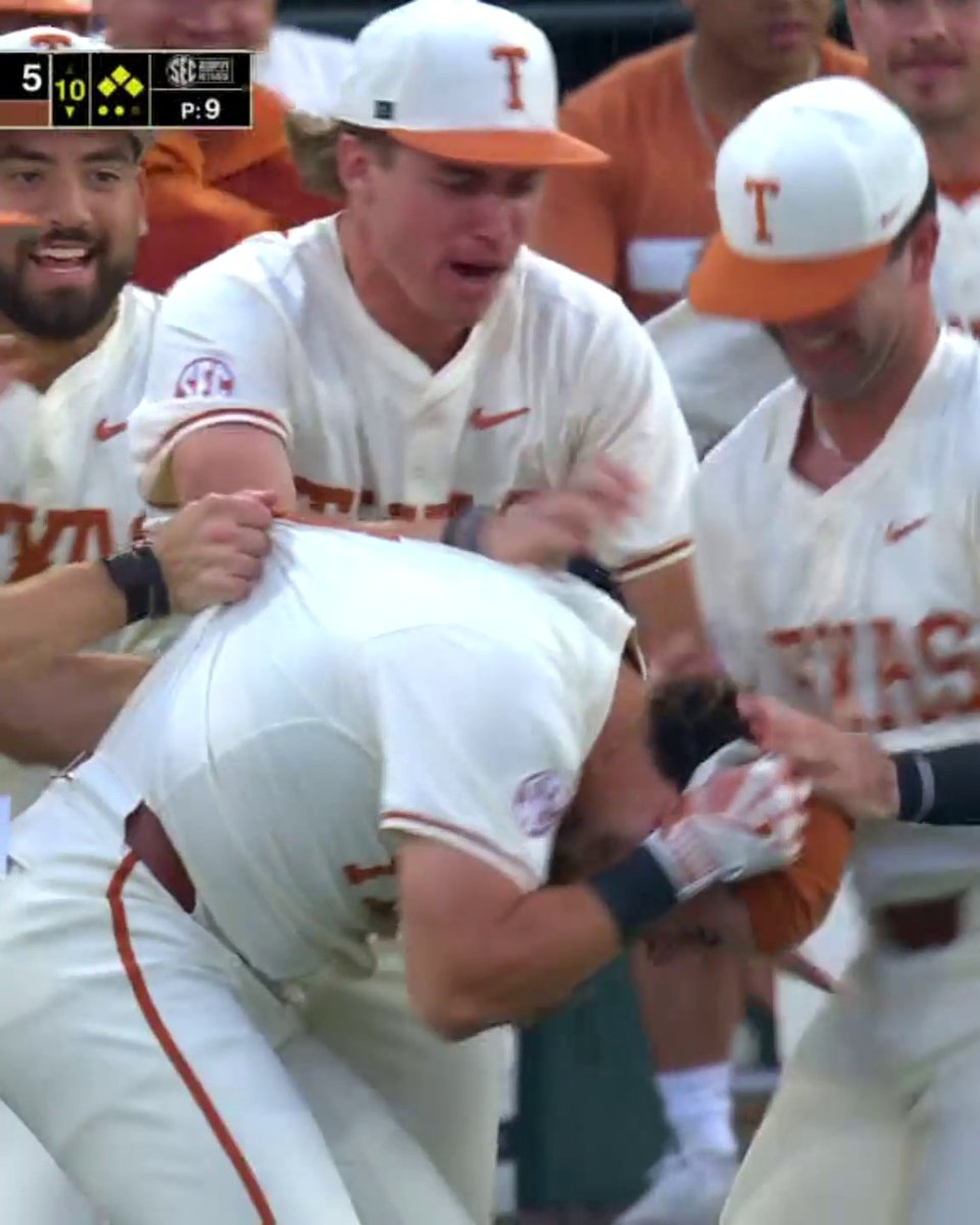 BACK-TO-BACK WALK OFFS FOR THE LONGHORNS 😤 Texas Baseball gets its first series sweep against Oklahoma since 2014 🤘
