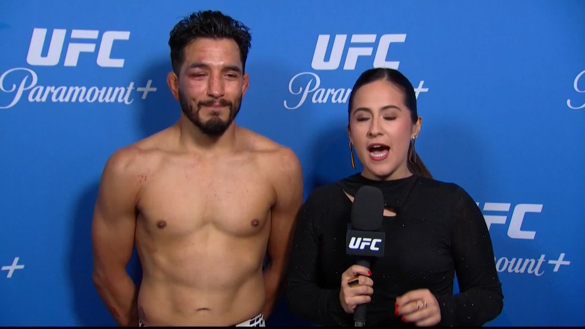 🚨 Adrian Yañez : "Me gustaría pelear en México 🇲🇽 frente a todo el público y honrar mis raíces mexicanas". Christian Tetzpa Gil #UFCSeattle | Ver en vivo por Paramount+ Deportes