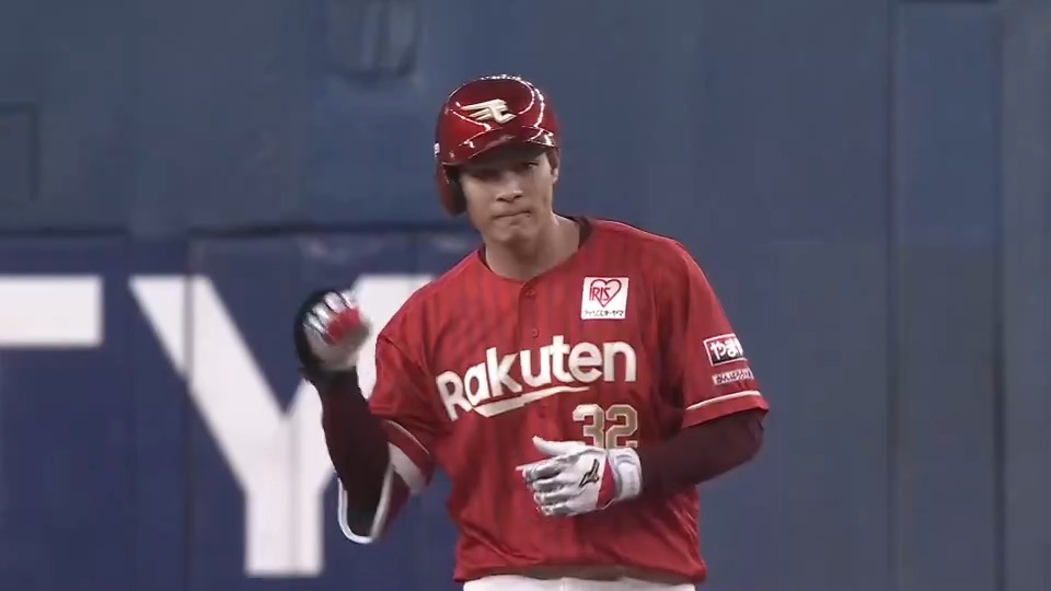 【1回表：B 0-1 E】 先制！ 先頭打者 #佐藤直樹 選手がスリーベース、 #中島大輔 選手がタイムリーツーベース！ プロ初登板、プロ初先発 #藤原聡大 選手への援護。 #RakutenEagles #強鷲革新