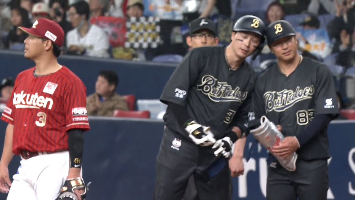 #廣岡大志 今季初マルチヒットはタイムリー #安達了一 コーチと頭コツンコ で塁上喜びを表わす #Bs2026 #ベースボールLIVE で配信中[初月無料]