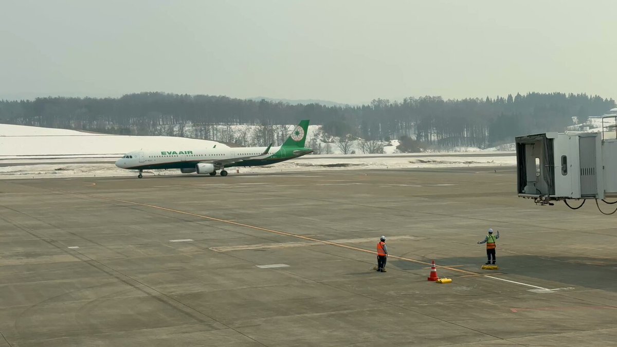 本日より、青森-台北便が増便！✈️ #青森空港 では増便セレモニーが行われました🙌 2026夏ダイヤ、3月29日~4月26日、6月1日~10月24日は毎日運航。 思い立ったが吉日、さあ海外へ飛び立とう！ ご予約は ますます便利になったエバー航空のフライトで台湾そしてその先の世界へ❗️