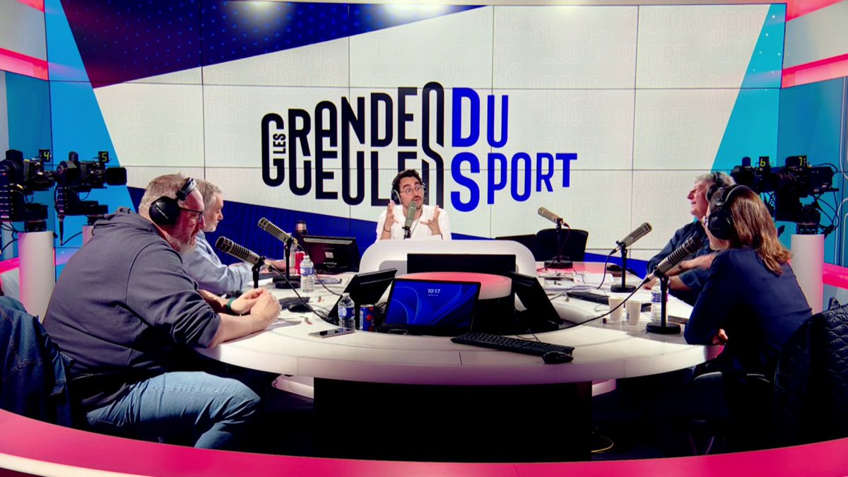🇸🇳🏆 Cessieux christophe: "Ils ont eu raison de célébrer leur titre au Stade de France! Le match a continué et ils sont allés chercher ce trophée. Ça fait 2 mois qu'ils sont champions d'Afrique. Le Maroc qui va aussi jouer en France viendra-t-il avec le vrai trophée ou un en papier?"