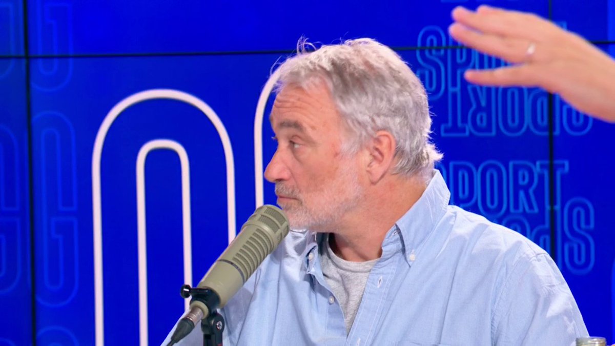 🏆 Les Sénégalais ont-ils eu raison de célébrer leur trophée au stade de France ? 🇲🇦🗣️ "Si tu es Marocain aujourd'hui tu te sens dans ton droit d'être champion d'Afrique alors que tu as perdu sur le terrain, dans ta finale, chez toi ?", s'interroge Cessieux christophe.
