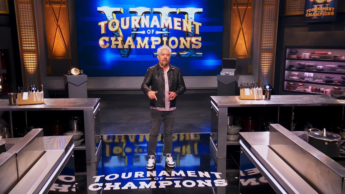 16 chefs have made it past Round 1 of TOC. Tonight their journey to the belt continues as first Round 2 battles begin, this time with more difficult Randomizer options up for grabs 👀 #TournamentOfChampions > Tonight @ 8|7c