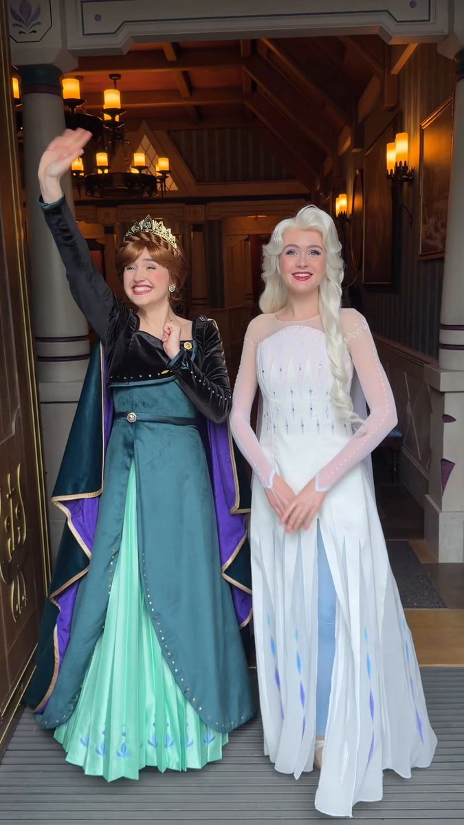 The gates are officially open at World of Frozen at Disney Adventure World! ❄️ Disneyland Paris #DisneyAdventureWorld