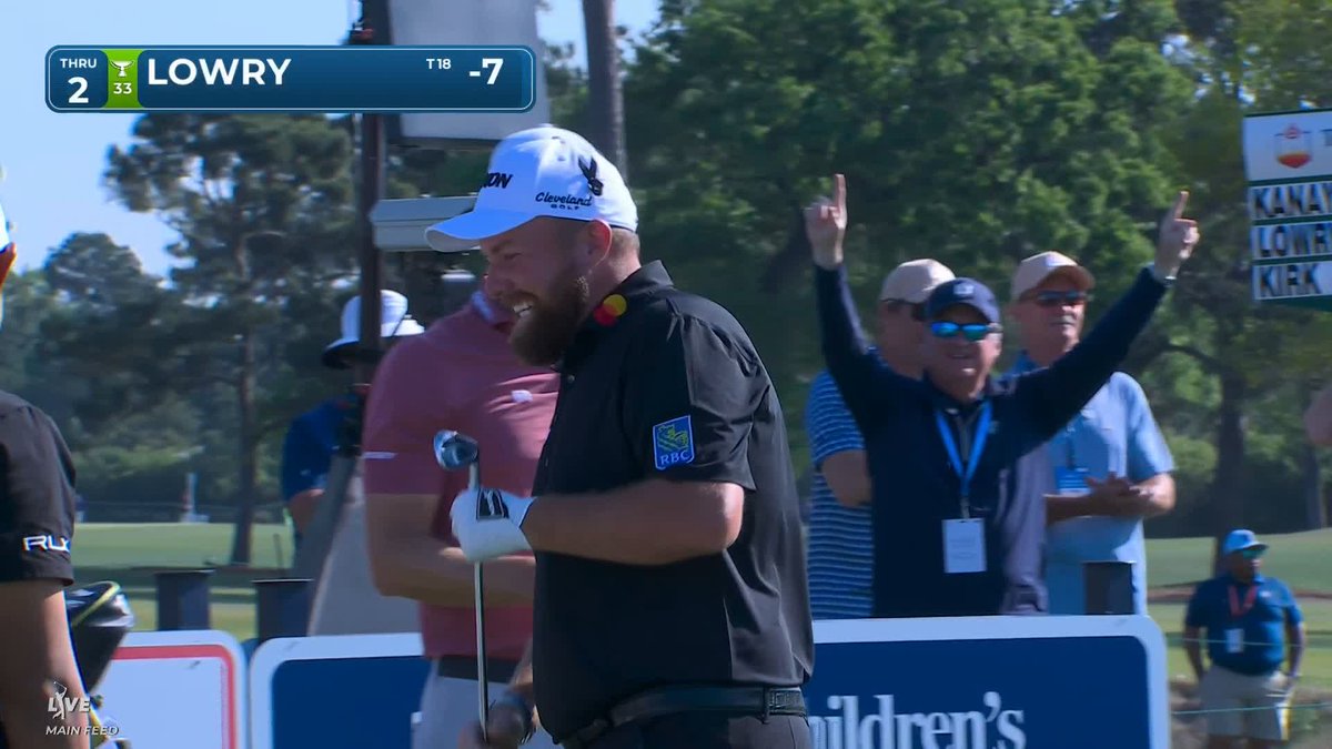 Shane Lowry with the hole-in-one! Just wait for his reaction 😅