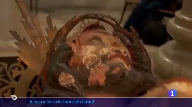 La Policía israelí impide al jefe de la Iglesia Católica de Jerusalén entrar en la Iglesia del Santo Sepulcro y oficiar la misa de Domingo de Ramos, algo sin precedentes. Mientras supuestos cristianos justificando el genocidio de Israel diciendo que son el pueblo elegido.