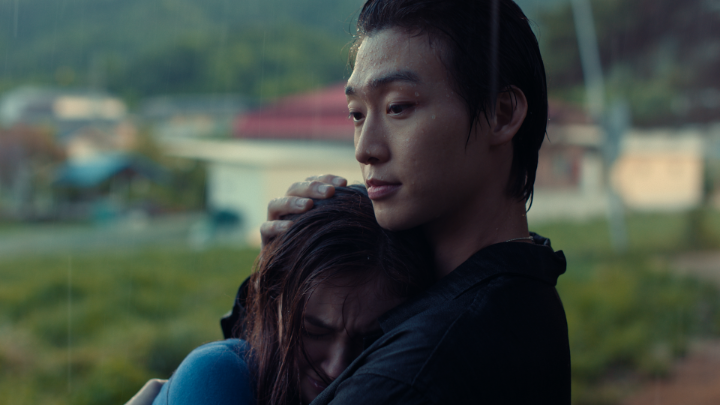 Mentally preparing for XO, Kitty Season 3 with the mooncovey rain scene