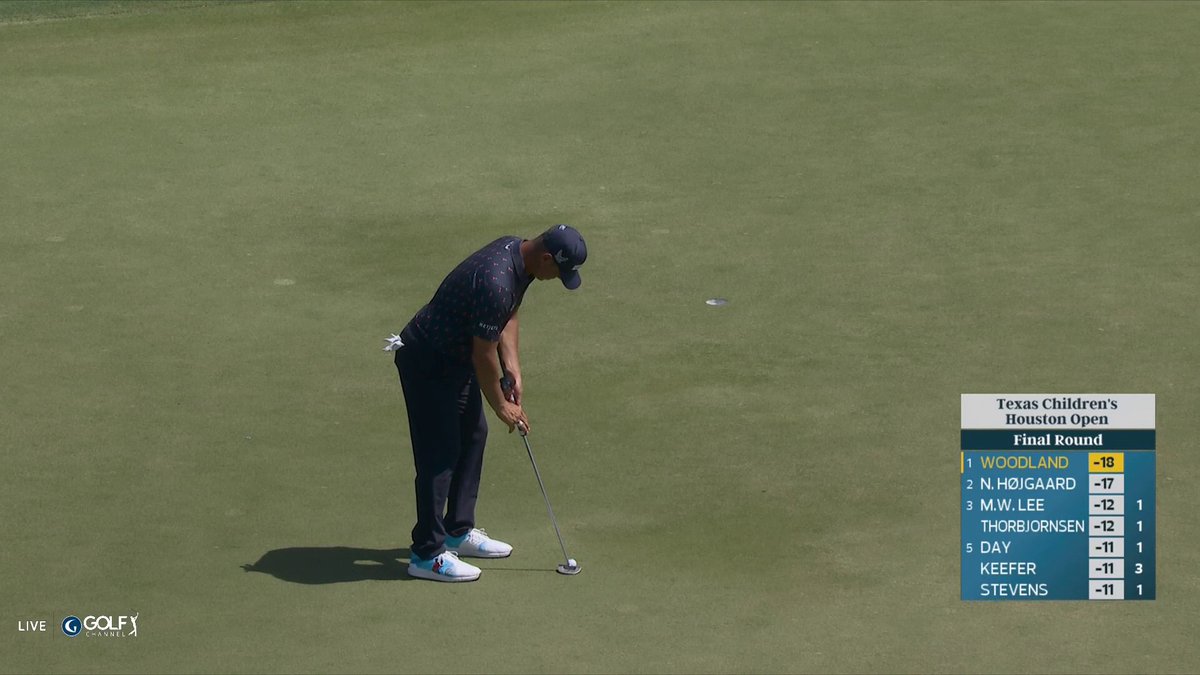 Gary Woodland with a great early par save and fist-pump reaction on the 1st 💪