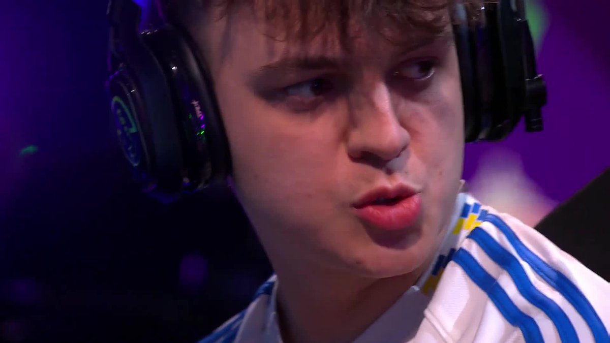 WE'RE GOING TO EXTRA-TIME 😱 Tekkz levels the game to keep his #ePremierLeague season alive! #FCPro