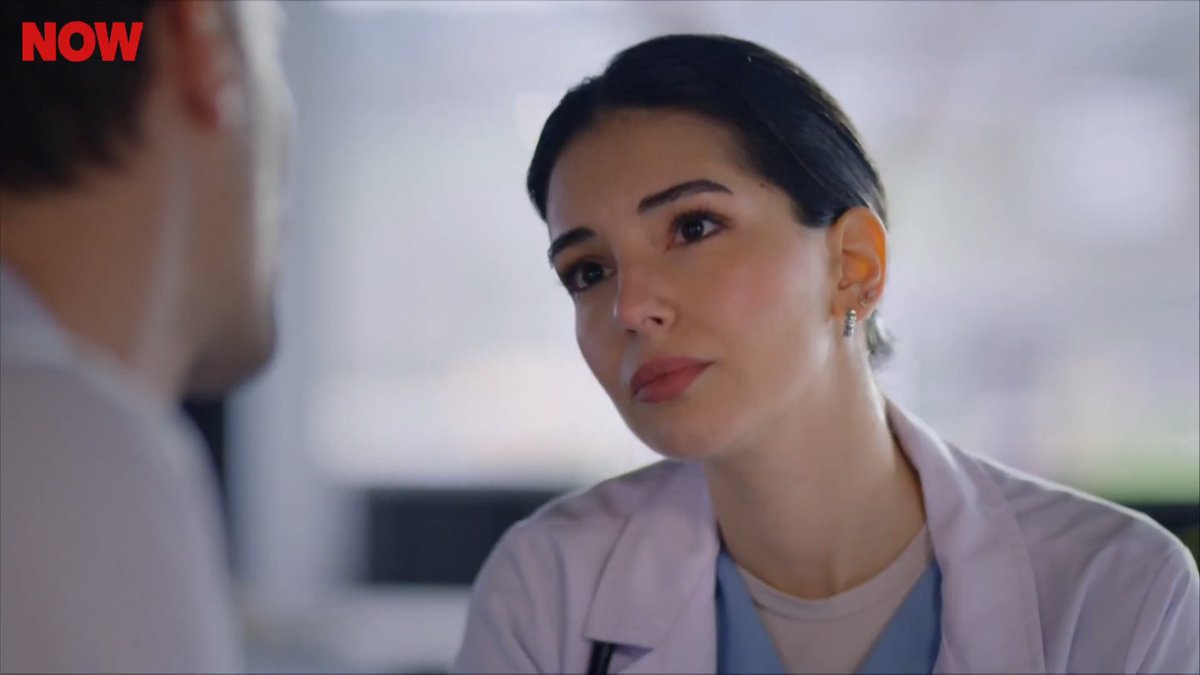 “Benim adım Aslıysa sen bana tıpış tıpış geleceksin bir gün.” Aslı'nın cesaretine hayran kaldım.. Ne istediğini bilen bir kadın 💪 #DoktorBaşkaHayatta #TopAs