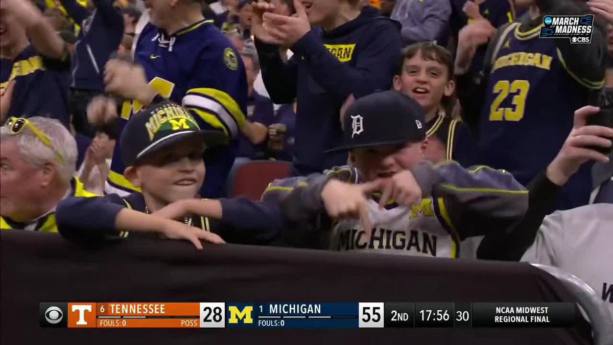 EL TRIPLE DE ADAY MARA. Michigan está desatado. 34-60. Arrasando
