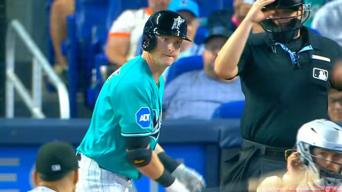 Insane how they are actively saying everyone from the players to the broadcasters LOVE the Florida Marlins teal &amp; branding. What are we doing here Miami Marlins? Bruce stop being a coward. Give the people what they want. #Marlins #FightinFish #MLB