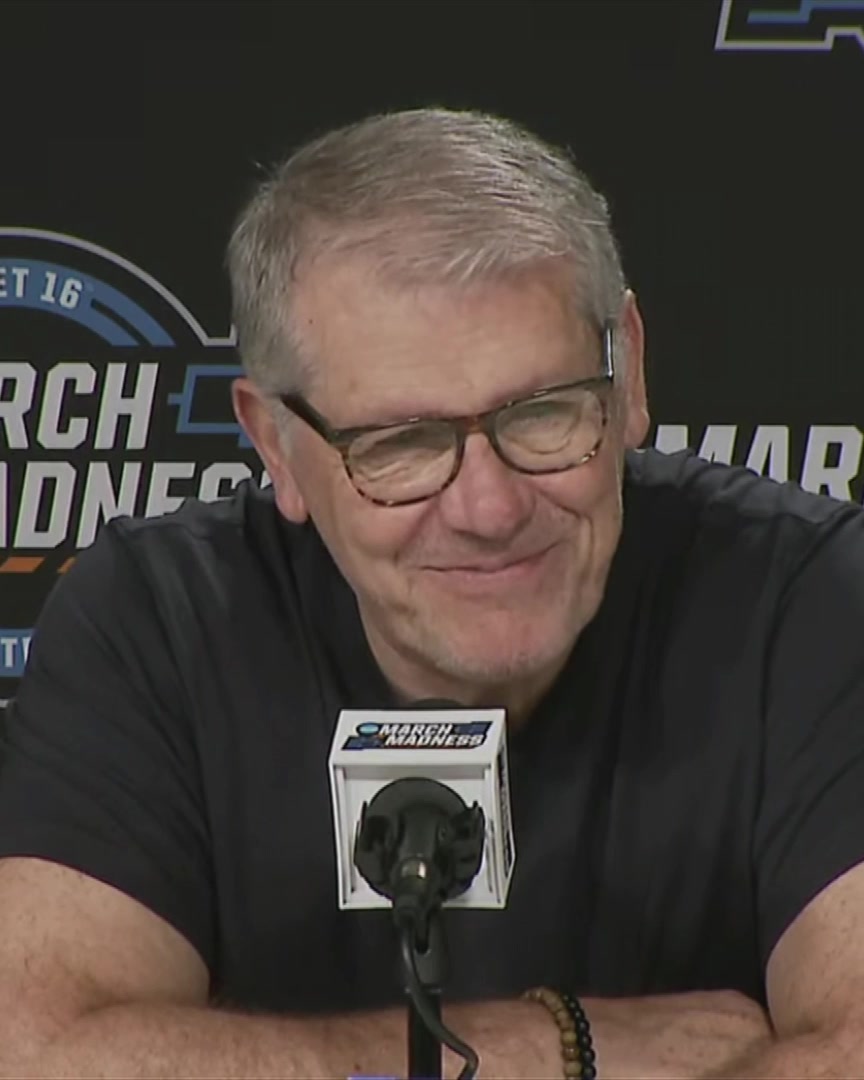 "I asked her after the game if she was old enough to go pro and she said, 'no, I want one more shot at you guys.'" Geno Auriemma talks about Hannah Hidalgo as the best point guard in America: