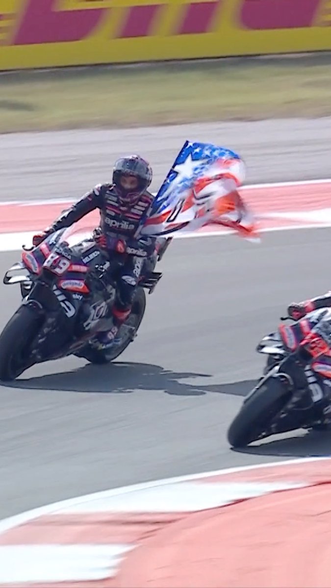 We love this from Jorge Martin ❤️ A tribute to the Kentucky Kid Nicky Hayden after securing P2 at the #USGP 🇺🇸 #MotoGP