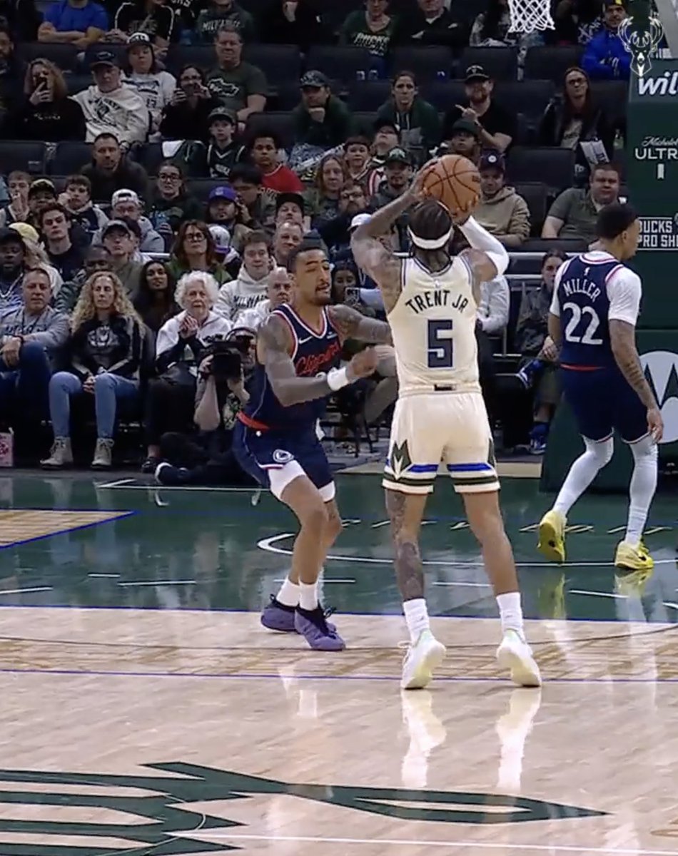 Gary Trent Jr. with a season-high 27-points and six 3s!