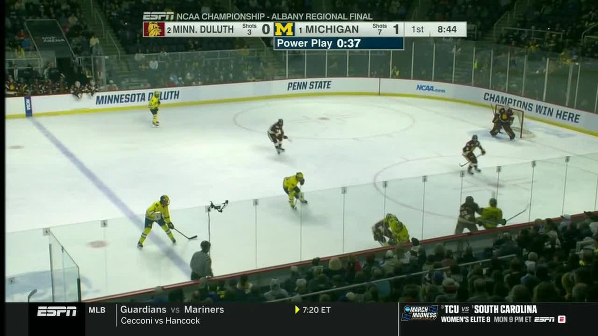 Adam Valentini goes five hole on the power play and Michigan leads 2-0!