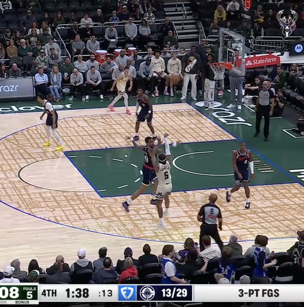 6, 7, 8, 9 3-pointers made for Gary.