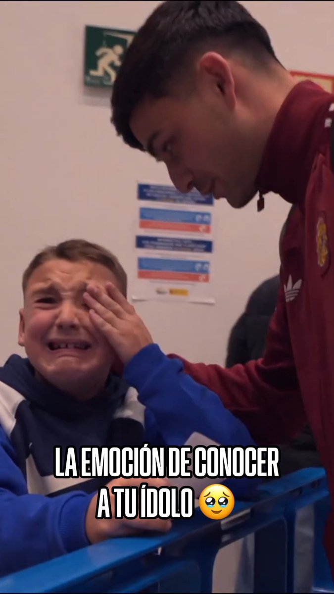 El llanto desconsolado de este nene al conocer a su ídolo Pedri, ufff. 💔🇪🇸