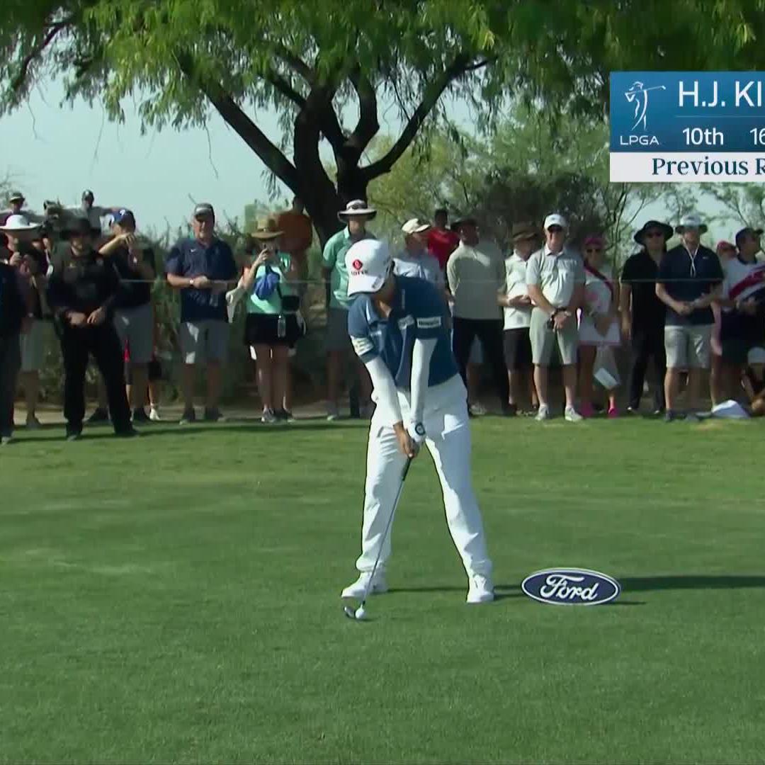 Tap in birdie incoming for Hyo Joo Kim 🐥 Tune in on Golf Channel at 7 p.m. ET to catch the action.