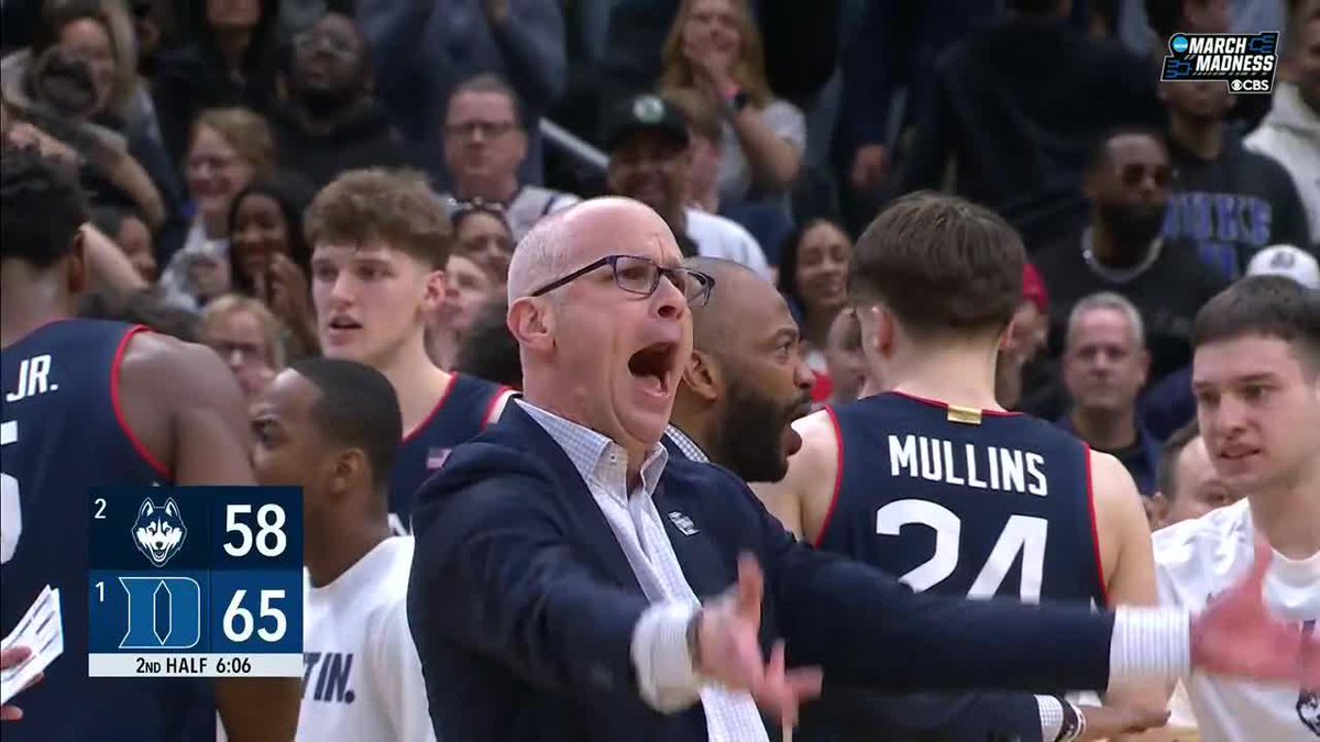 Khamenia and Demary going back and forth! Dan Hurley is FIRED UP. 📺 CBS | Paramount +