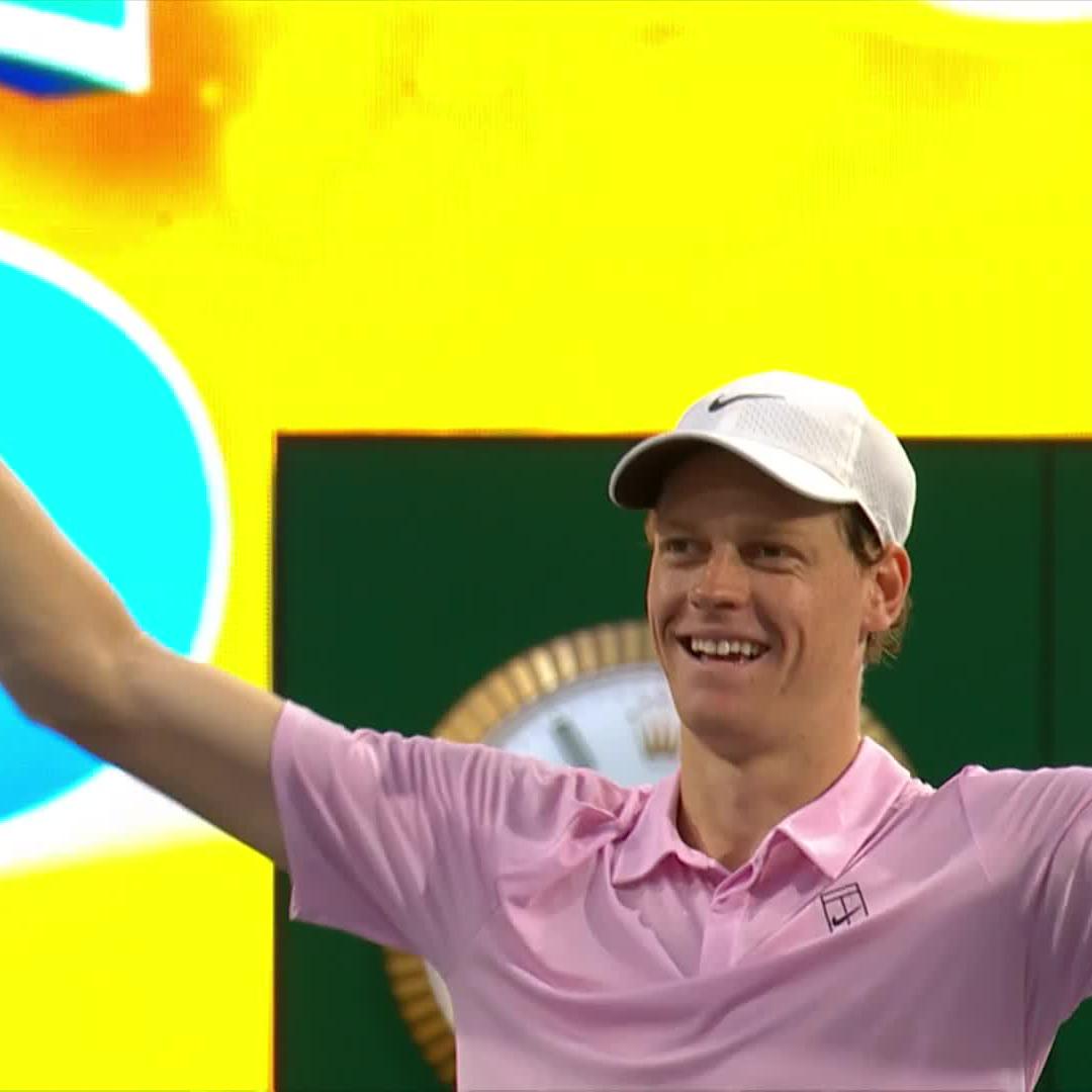 THE MOMENT JANNIK SINNER WON THE SUNSHINE DOUBLE. 🥹 First man in history to win it without dropping a set. First man to win it since Roger Federer in 2017. Only the 8th man to ever achieve it. Sinner things are historic things. 🇮🇹🦊