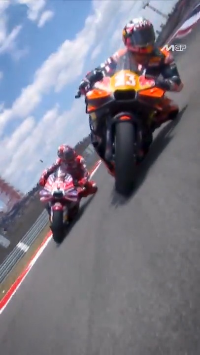 One battle after another starring @MarcMarquez93, Enea Bastianini and Pecco Bagnaia! ⚔️ PURE CINEMA! 🍿 #USGP 🇺🇸