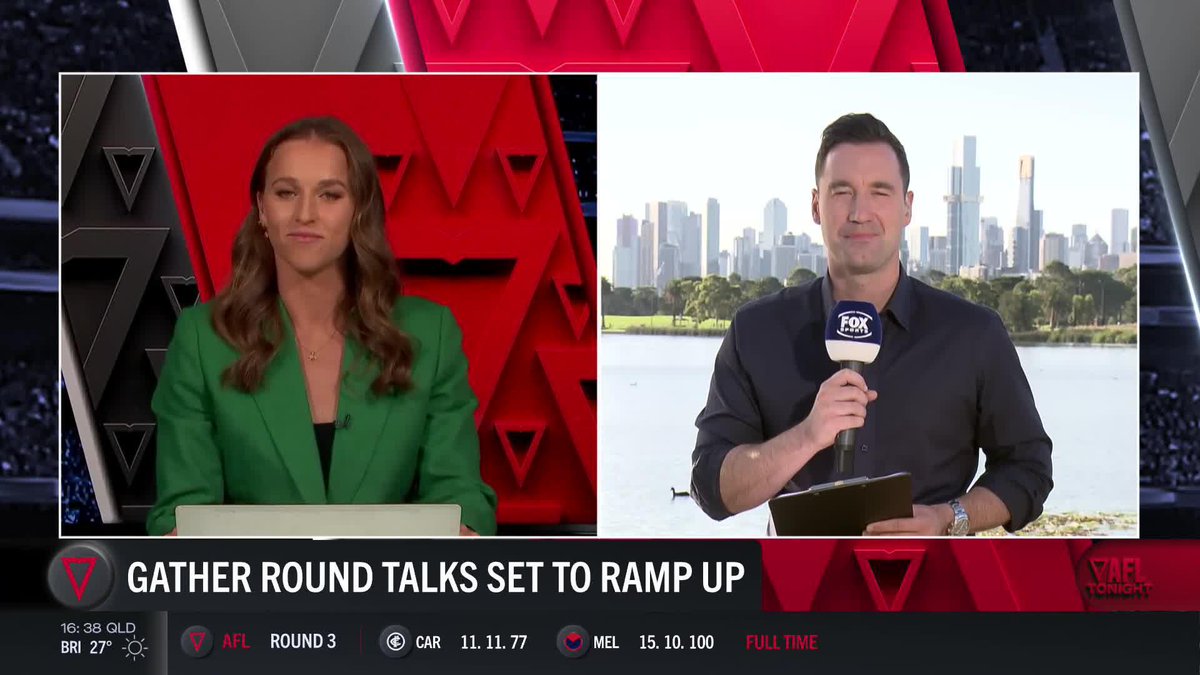 GATHER ROUND LONG-TERM HOST ❓ South Australia brings in over $100m of economic activity at Gather Round... but are they still the long-term hosts of the marquee weekend? 📺 Watch #AFLTonight on ch. 504 or stream via Kayo Sports |