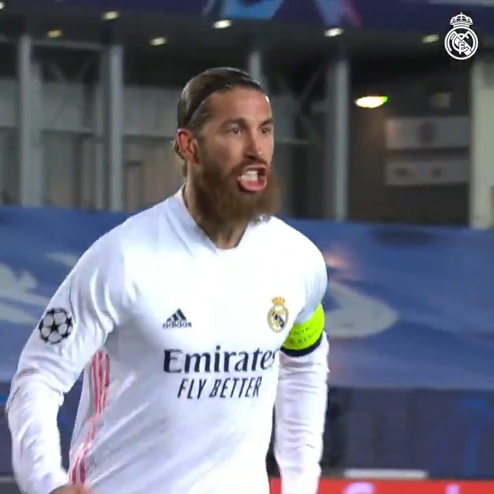 🔝 El único defensa en la historia del Real Madrid, junto a Fernando Hierro, en marcar más de 100 goles. 🤍 40 años de grandeza y 16 defendiendo el escudo del mejor club del mundo. 🎂 ¡Feliz cumpleaños, Sergio Ramos!