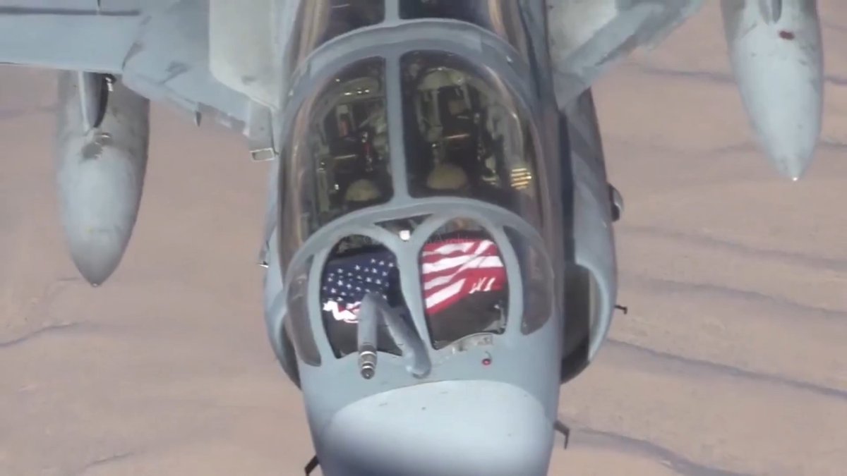 The beautiful EA-6B Prowler was a four-seat electronic warfare jet derived from the A-6 Intruder that jammed enemy radars and fired HARM missiles to protect strike packages. It entered service in 1971, and flew combat missions from Vietnam through Afghanistan with zero losses in 48 years of ops before Navy retirement in 2015 and Marines in 2019.🫡