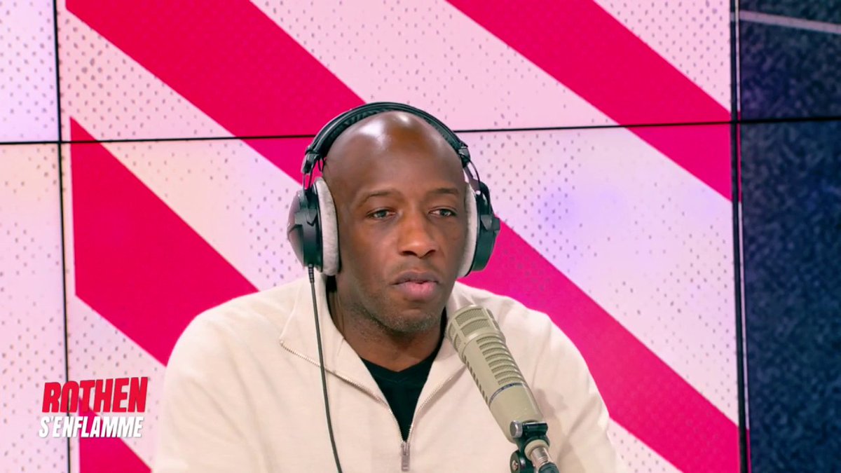 🗨️ Diawara: "Le foot de maintenant est robotisé. On a la chance d'avoir un joueur comme Cherki, qui fait certes quelques chichis, mais ce sont les artistes, c'est la beauté de ces joueurs là ! Il en fait parfois un peu trop, mais ce n'est pas une raison pour lui tomber dessus"