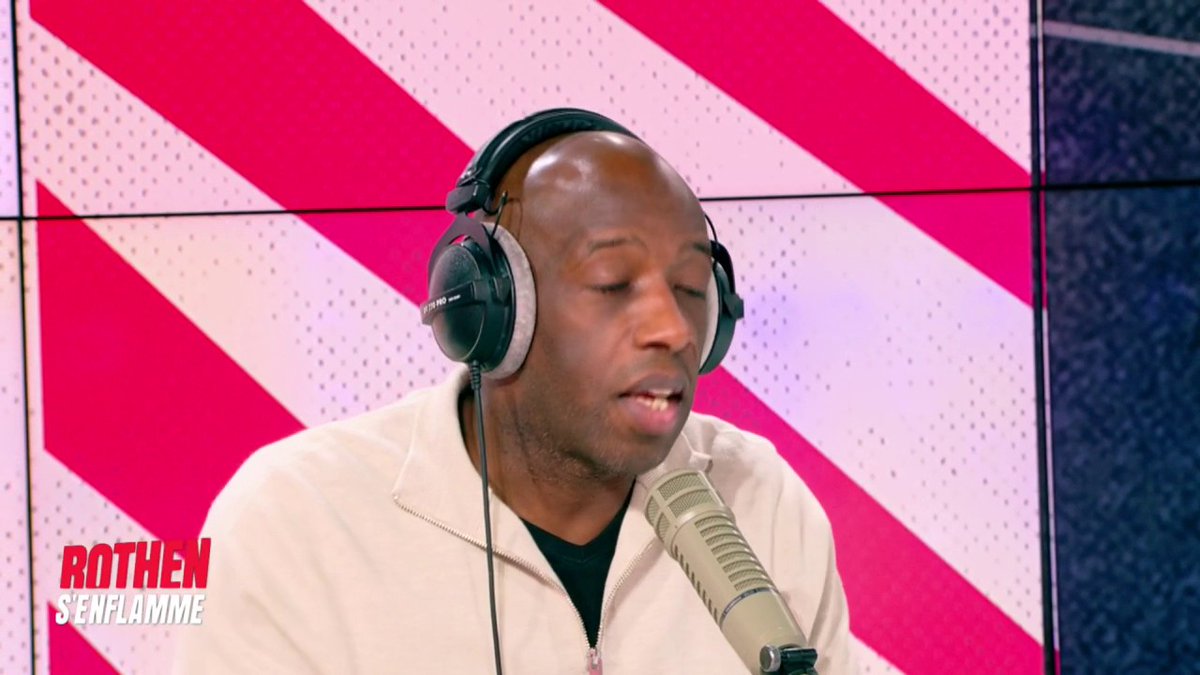 🏆 L'avis de Diawara sur la présentation du trophée de la CAN, par le 🇸🇳, à ses supporters 🗣️ "Ils ont gagné sur le terrain et ont eu la coupe. Tant que le TAS n'a pas donné son verdict, ils sont encore Champions d'Afrique, et ont donc le droit de célébrer avec leur peuple"
