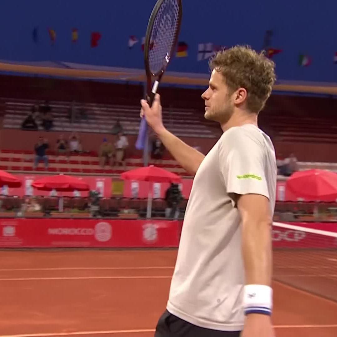 Second time's the charm for Hanfmann ✌️ The German defeats de Jong 7-6 6-4 in his 2nd Marrakech appearance! Yannick Hanfmann #GrandPrixHassanII