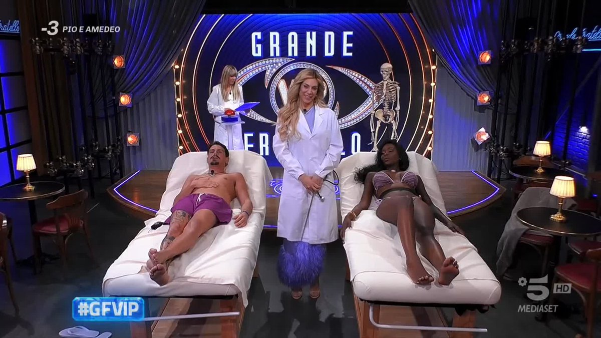 Però le cartilagini di Santorini... 😬 #GFVIP