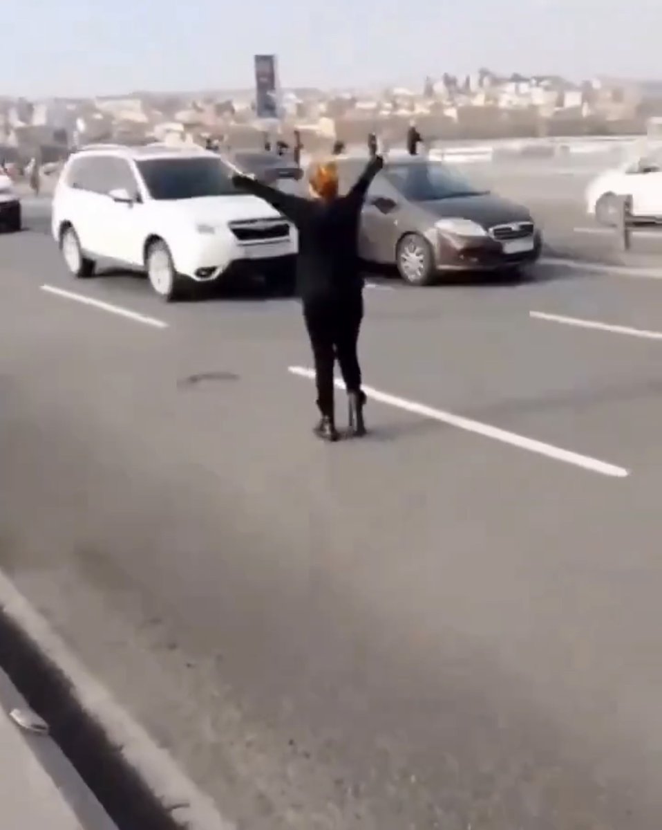 I was expecting a Karen instead i saw an act of selflessness and bravery