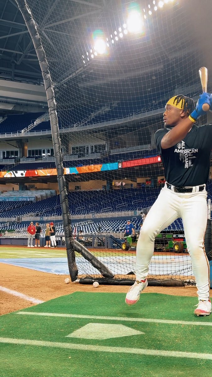 All-American Game hacks with the top ranked prep outfielder on our updated 2026 #MLBDraft Board, Eric Booth Jr 🚀 Vanderbilt Baseball recruit ⚓️⬇️ Prep Baseball Mississippi | Shooter Hunt | Prep Baseball Draft HQ