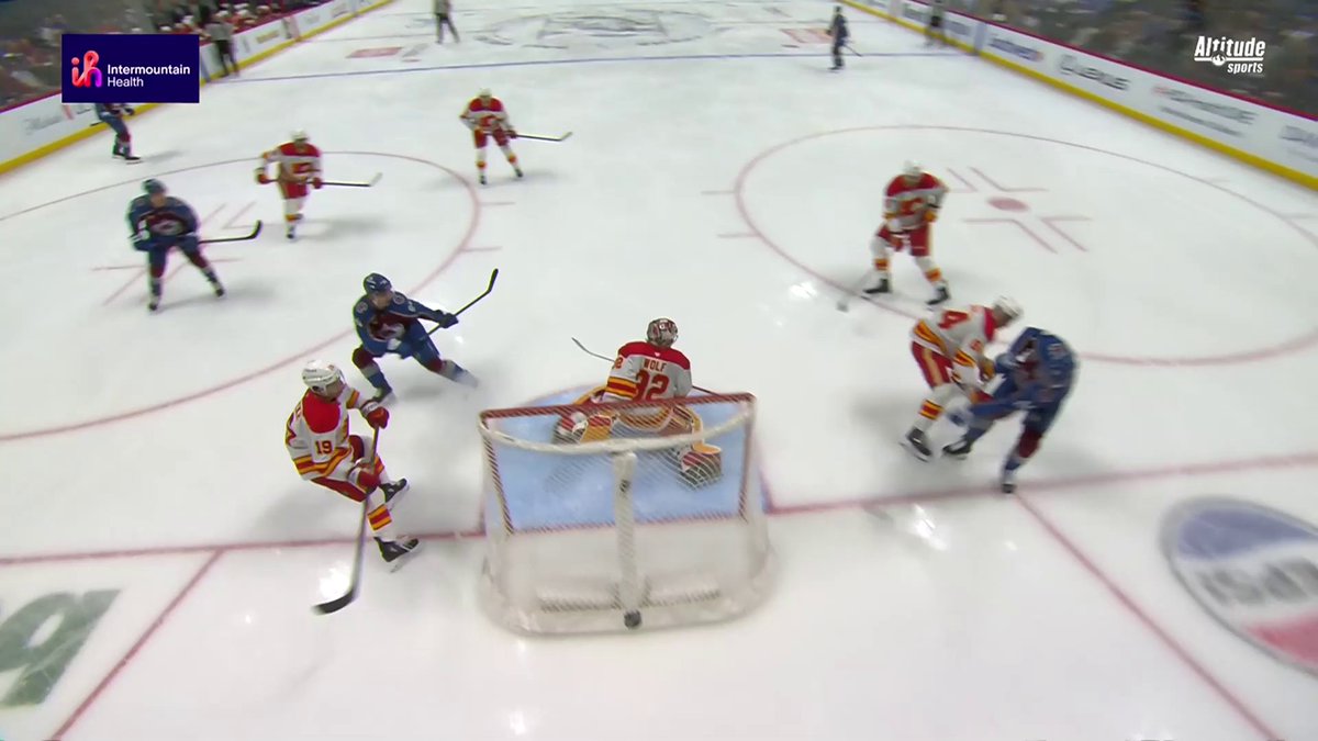 PARKER KELLY ➡️ JACK DRURY The Colorado Avalanche are on the board first!