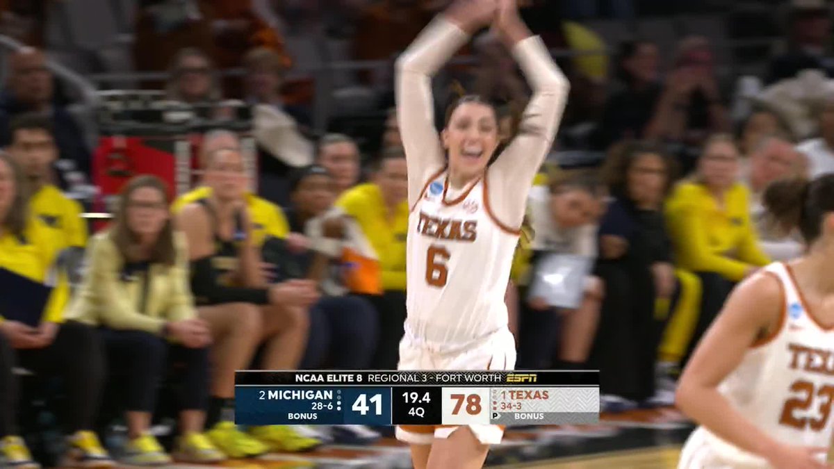 THE CROWD POP FOR SARAH GRAVES 🗣️ Texas is going back to the Final Four 🤘
