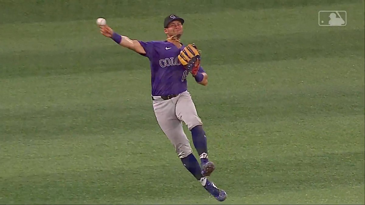 This is just ridiculous from Ezequiel Tovar 😱