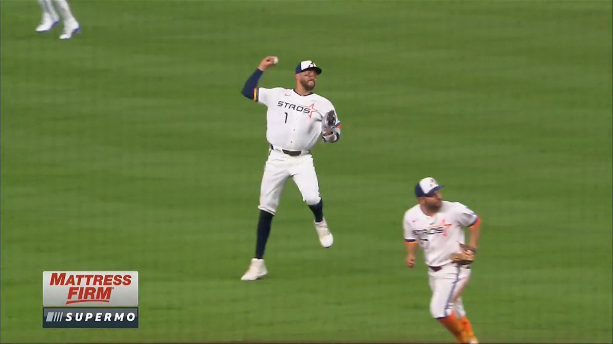 The range, the spin, the throw 😮‍💨 Carlos Correa is too smooth with it!
