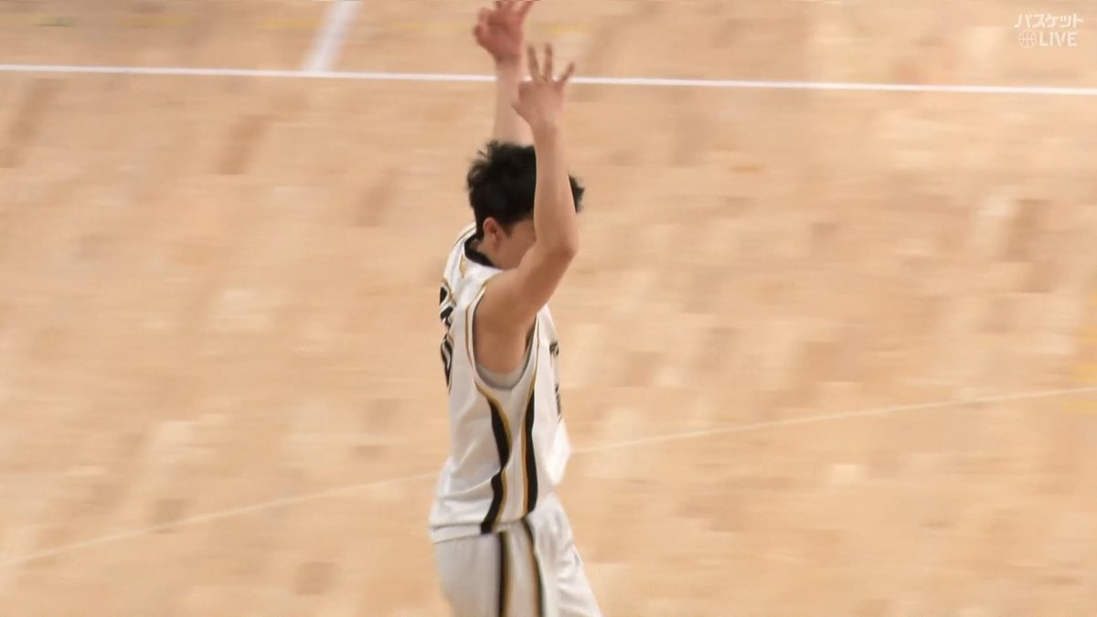 お手本のようなステップバックスリー🏹 シュートスキルが高すぎる #高月凌空(#10)💯 #古江台GA ベンチも全員飛び跳ねた🙌 【Bコート】 #古江台GA(大阪) 🆚 #河北(山形) 🏀#マクドナルド全国ミニバス 🏆 #バスケットLIVE ライブ/見逃し配信中📡 #ミニバス 日本バスケットボール協会(JBA)