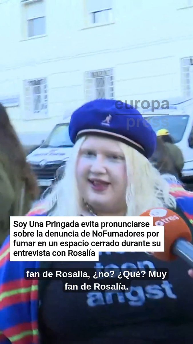 Soy Una Pringada evita pronunciarse sobre la denuncia de NoFumadores por fumar en un espacio cerrado durante su entrevista con Rosalía: "Paso, paso"