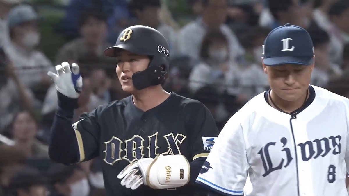 もはや予測不可能な打球⁉👀 打球の方向が急速に変化!!😲 オリックス 太田椋 選手の3ベースヒット!✨ 👇ライブ配信はこちら