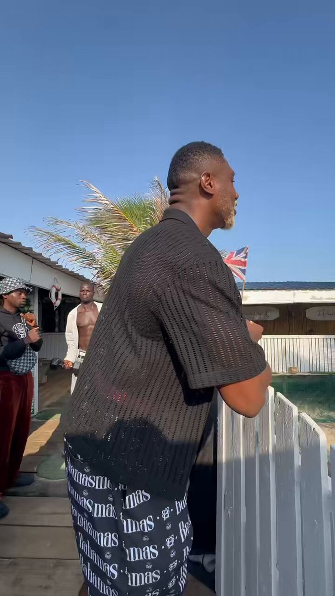 I love your juice bag,I love your blom blom..I love the way your booty moving inside bongo 🎶